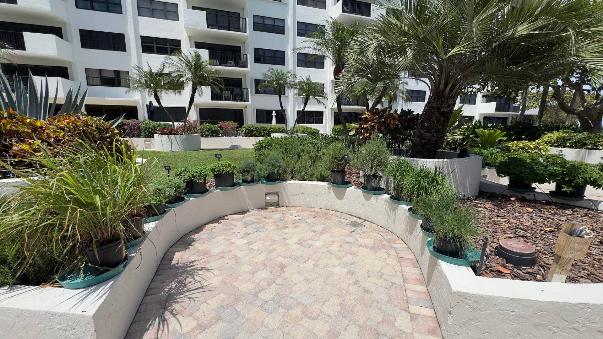 5100 N Ocean Boulevard, #804, Lauderdale By The Sea, FL 33308 Spices Garden