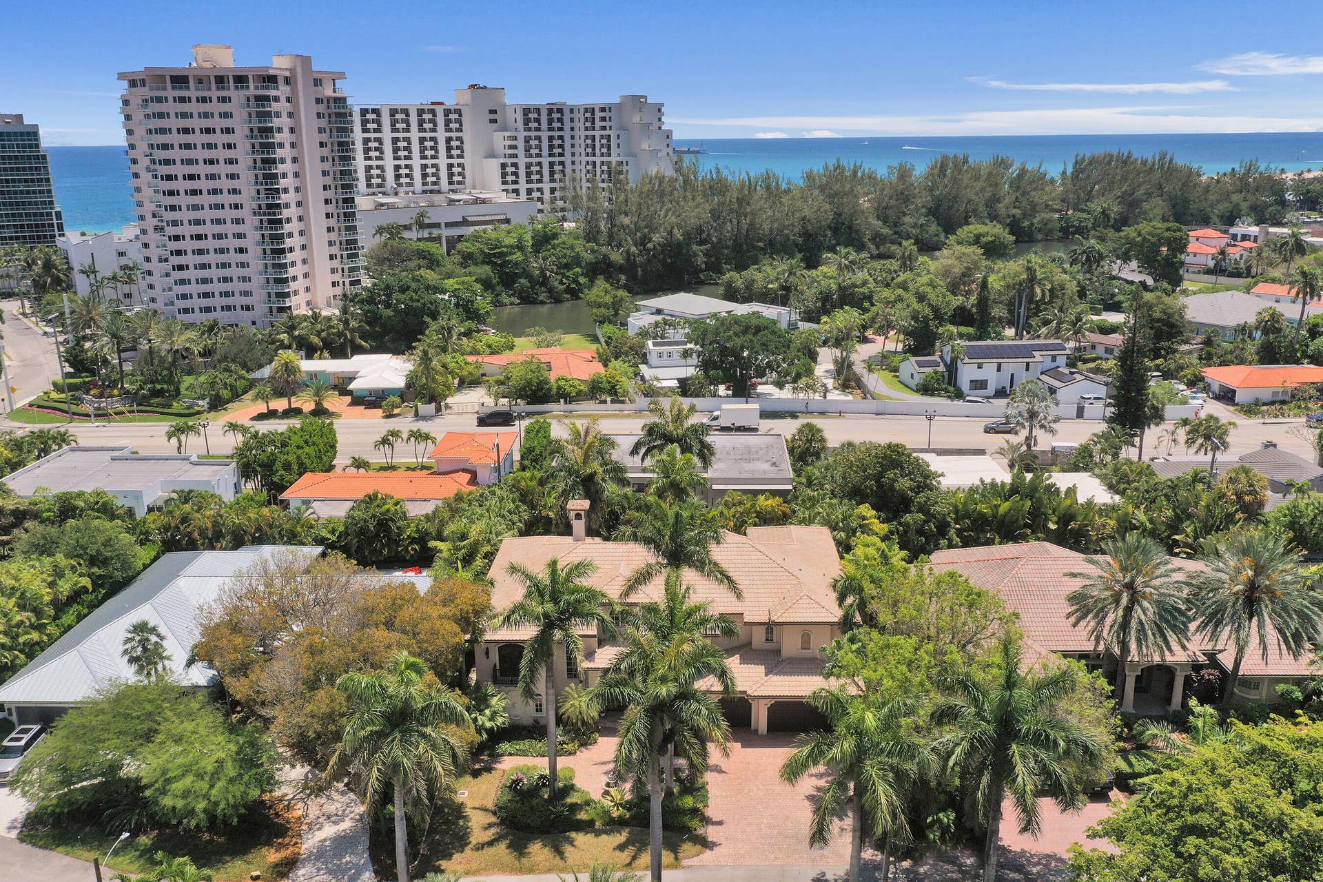 1212 E Lake Drive, Fort Lauderdale, FL 33316 DJI_0773