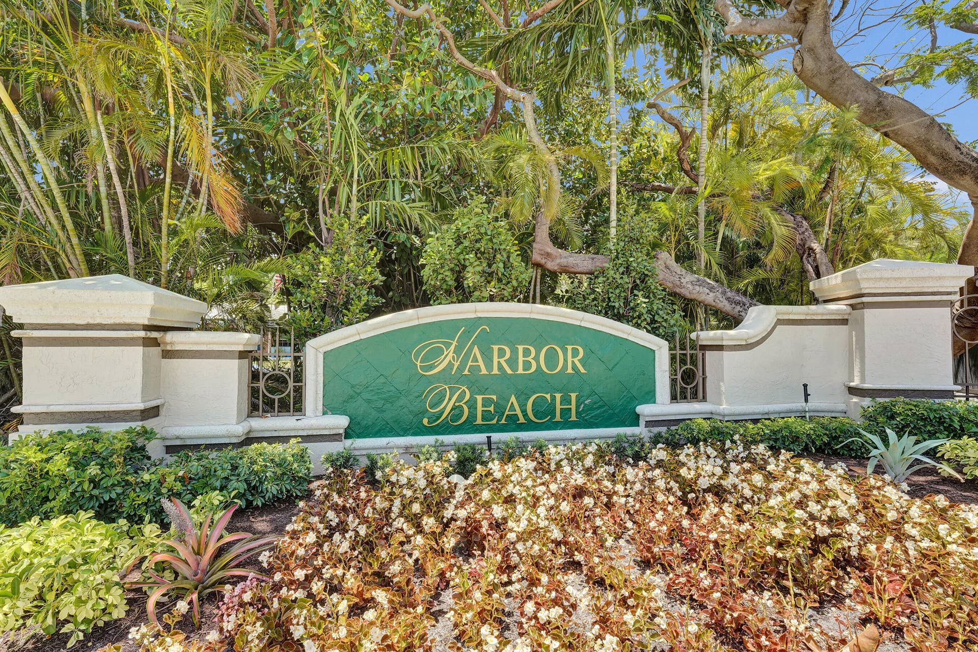 1212 E Lake Drive, Fort Lauderdale, FL 33316 DSC07932