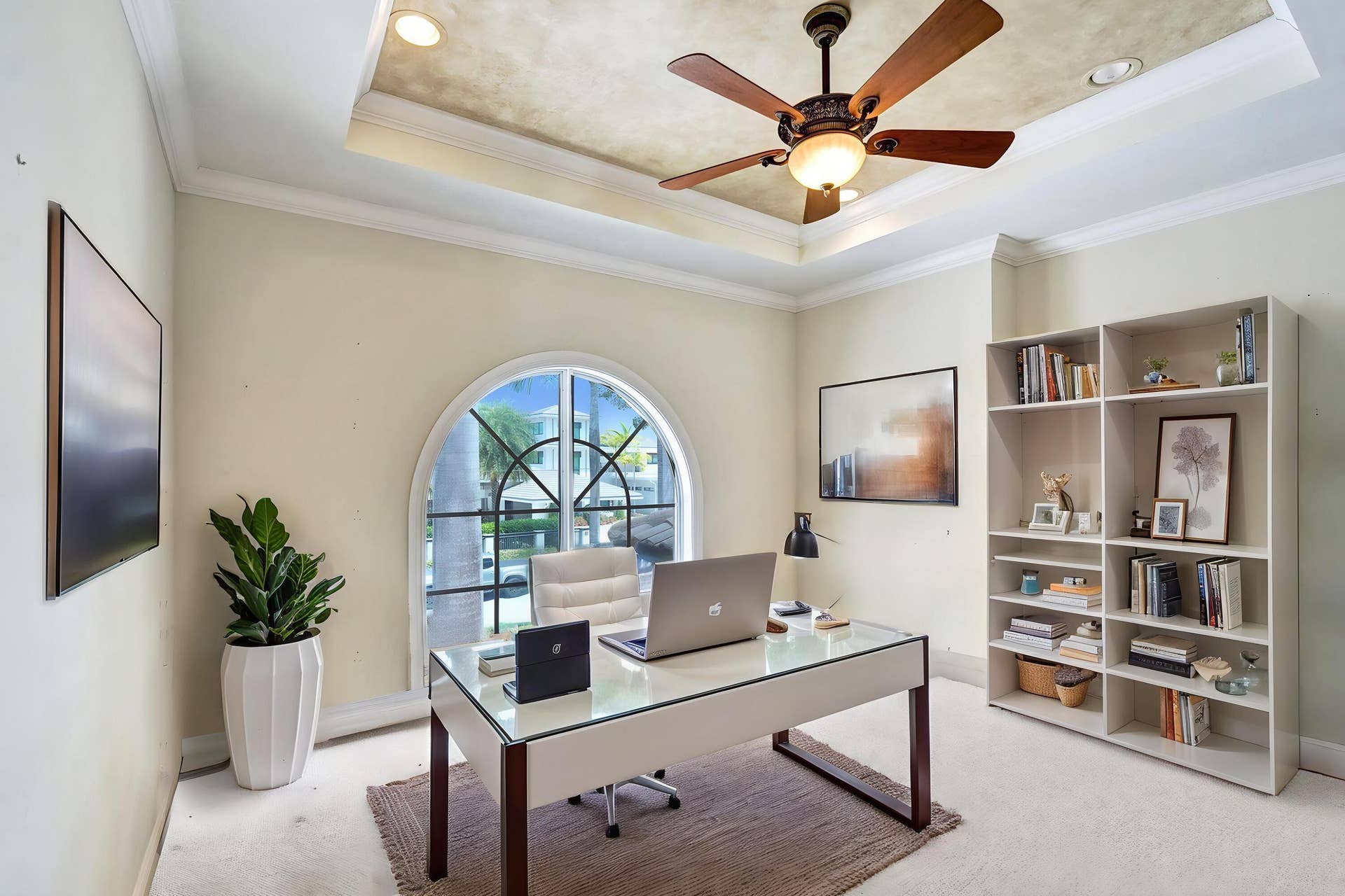 1212 E Lake Drive, Fort Lauderdale, FL 33316 Virtually Staged