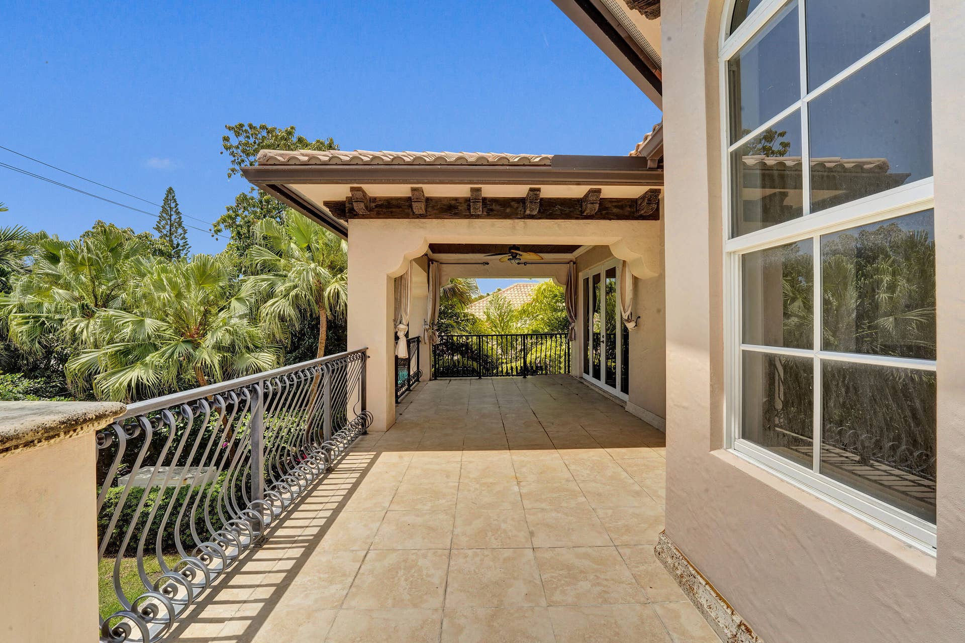 1212 E Lake Drive, Fort Lauderdale, FL 33316 DSC07752