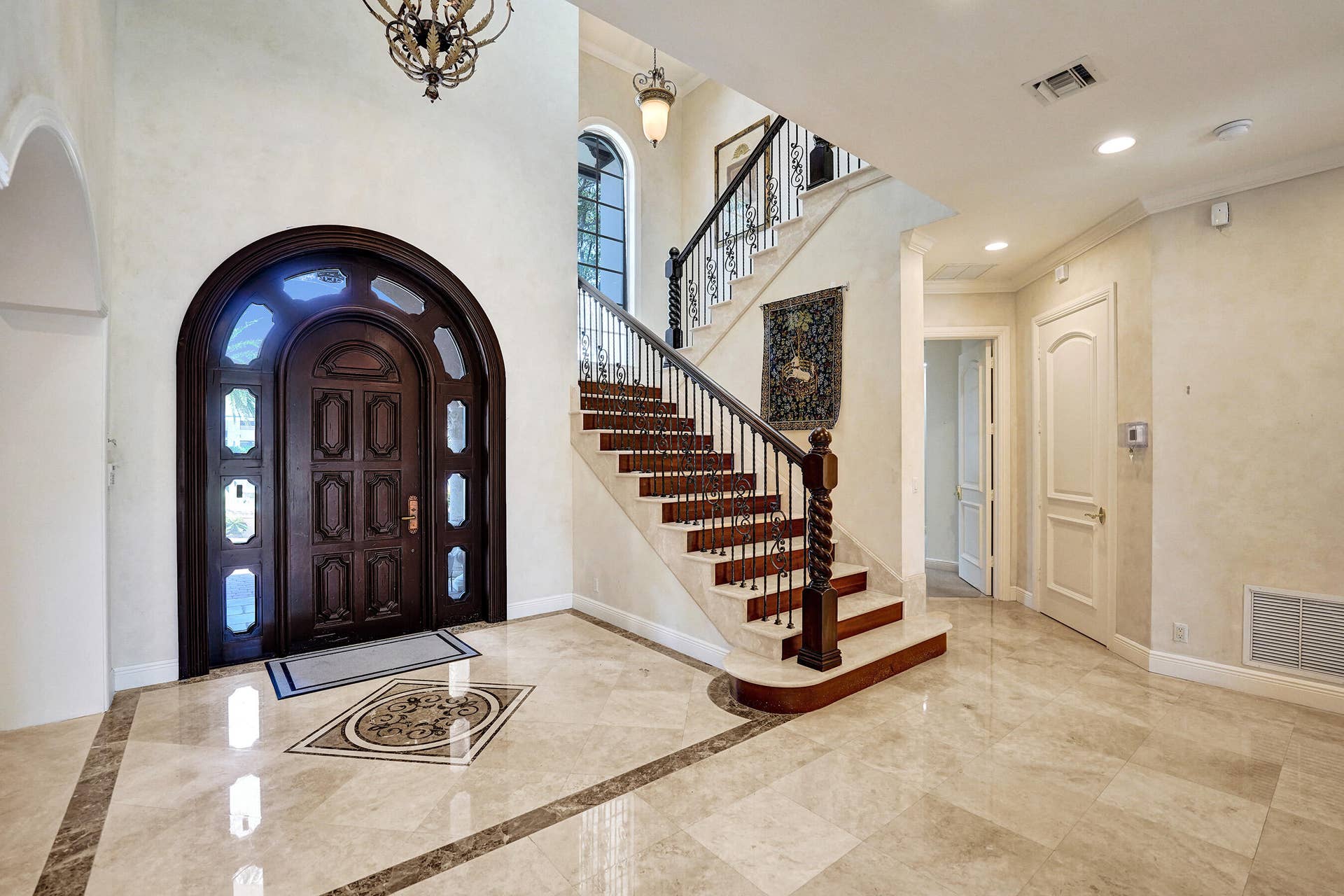 1212 E Lake Drive, Fort Lauderdale, FL 33316 DSC07512