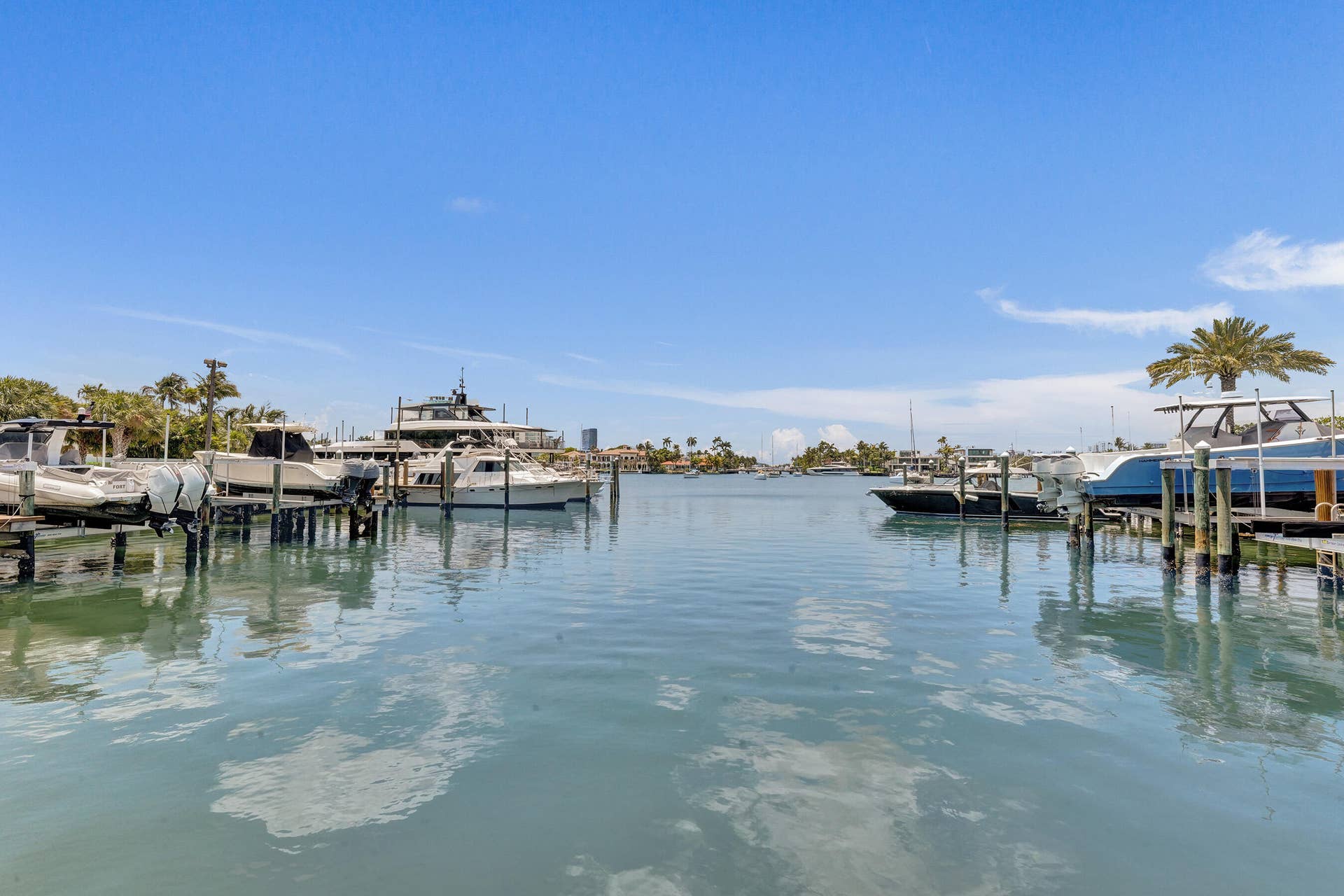 1212 E Lake Drive, Fort Lauderdale, FL 33316 DSC07929