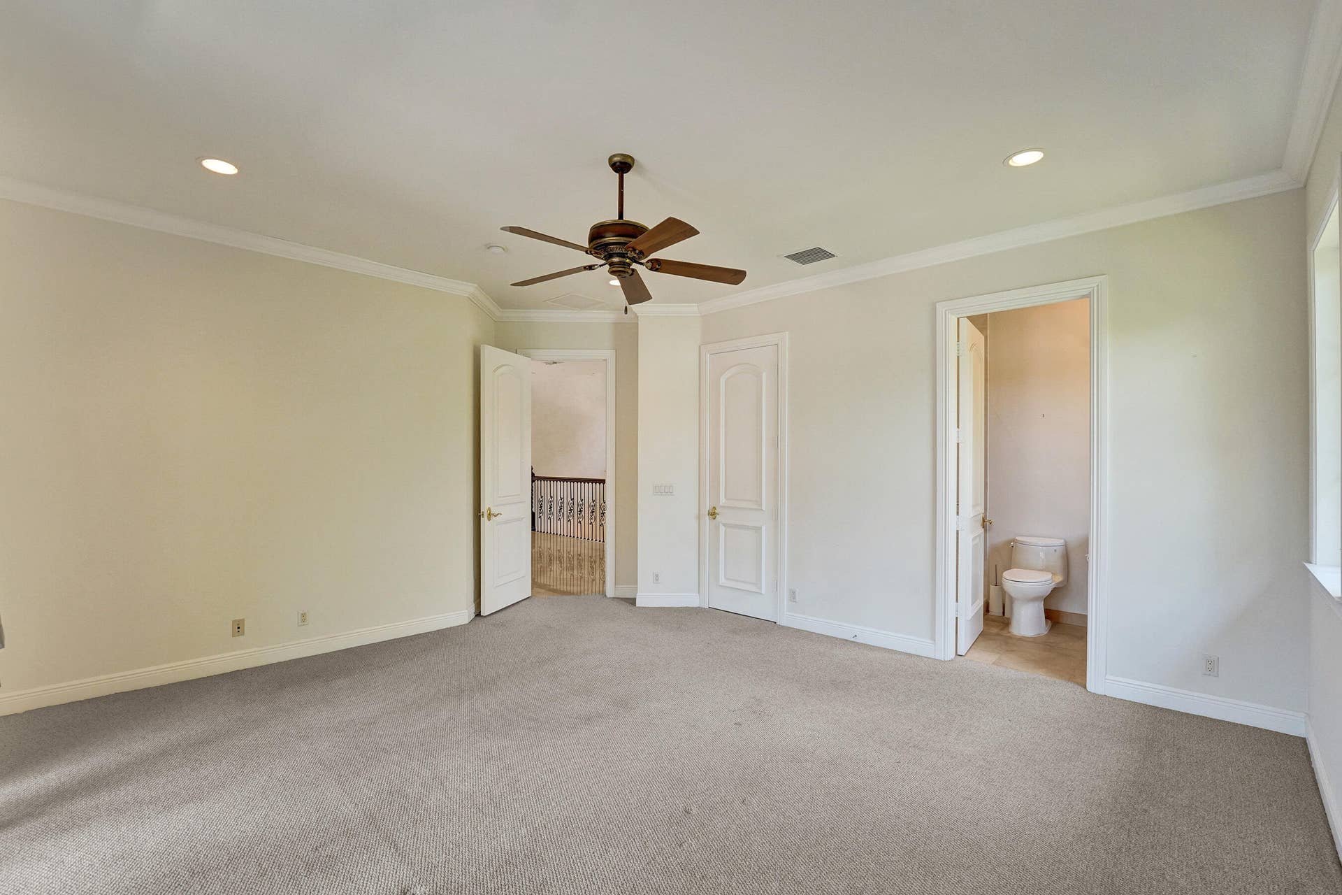 1212 E Lake Drive, Fort Lauderdale, FL 33316 DSC07686