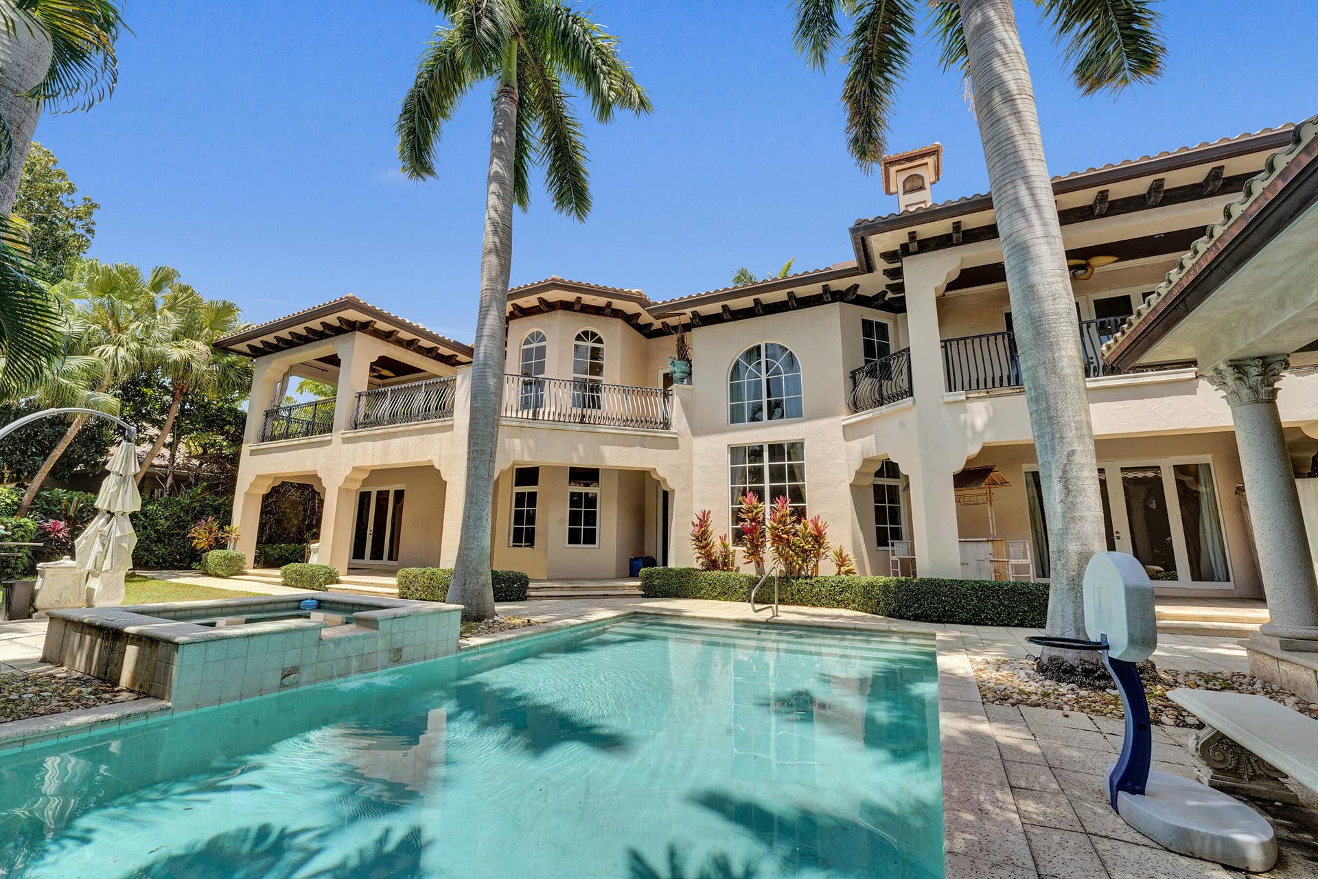 1212 E Lake Drive, Fort Lauderdale, FL 33316 DSC07866