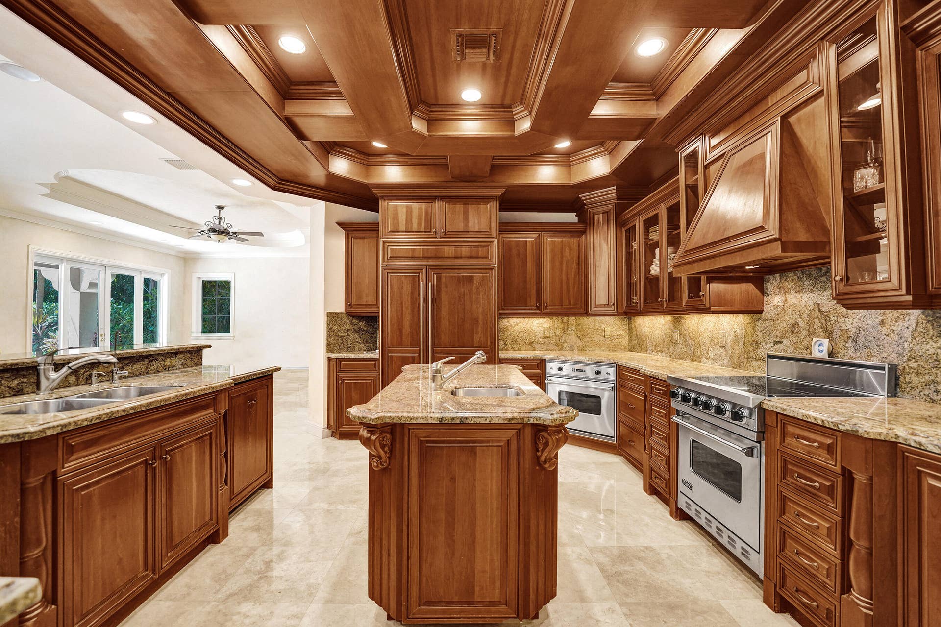 1212 E Lake Drive, Fort Lauderdale, FL 33316 DSC07551