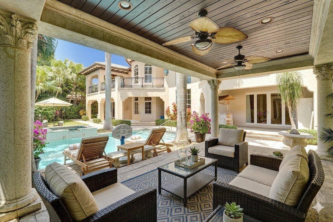 1212 E Lake Drive, Fort Lauderdale, FL 33316 Virtually Staged