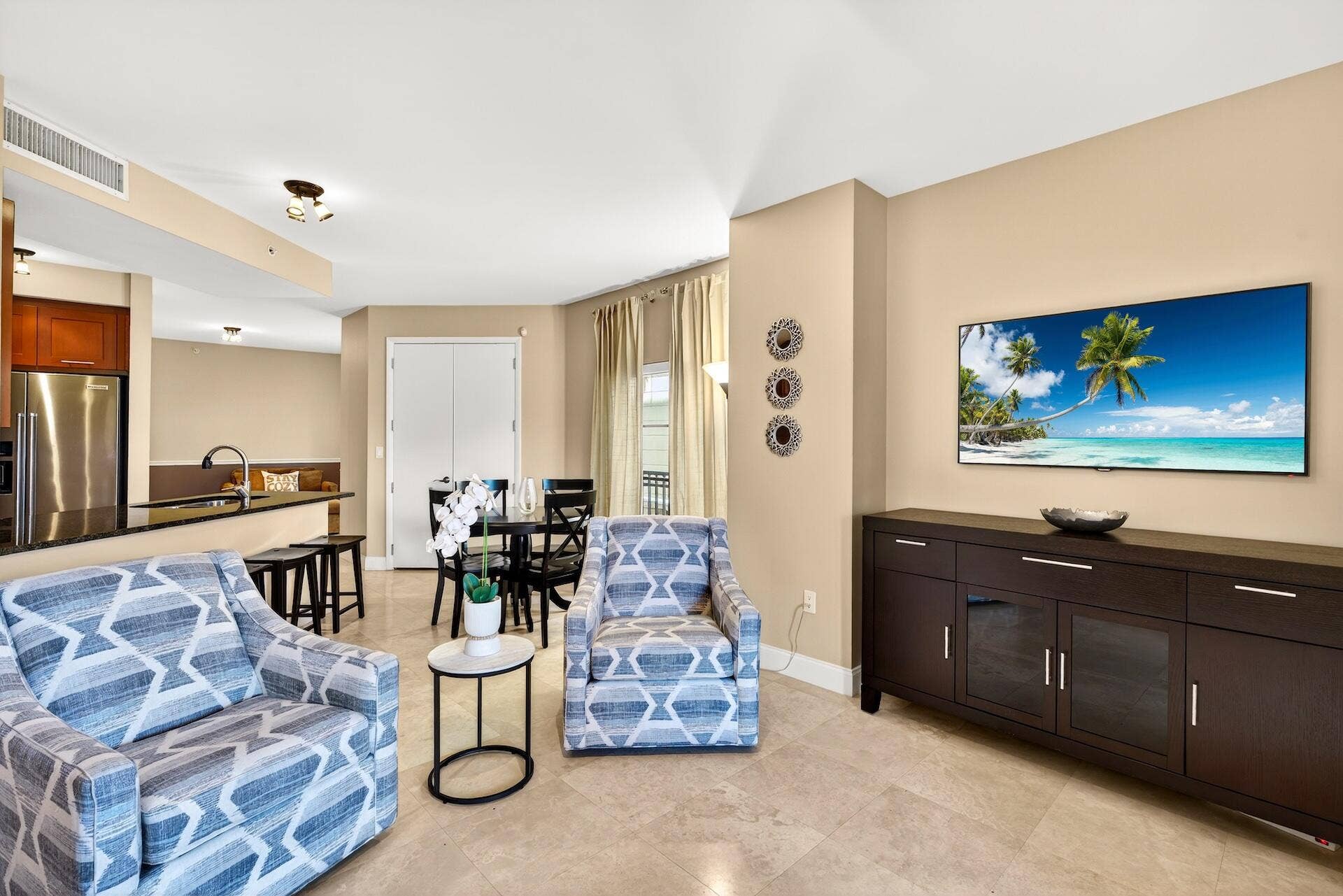 Fountains 328LIVING AREA-4