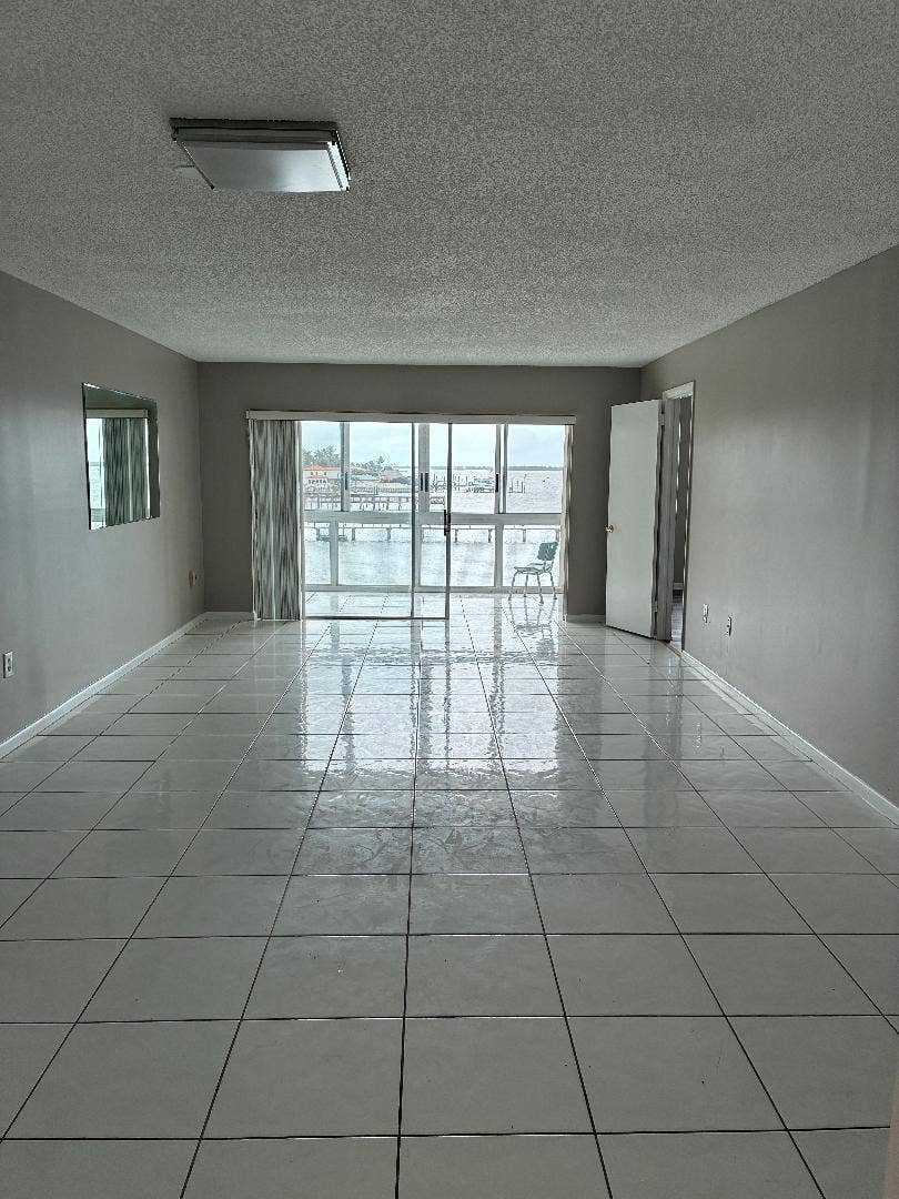410 Wilma Circle, Riviera Beach, FL 33404 thumbnail (1)