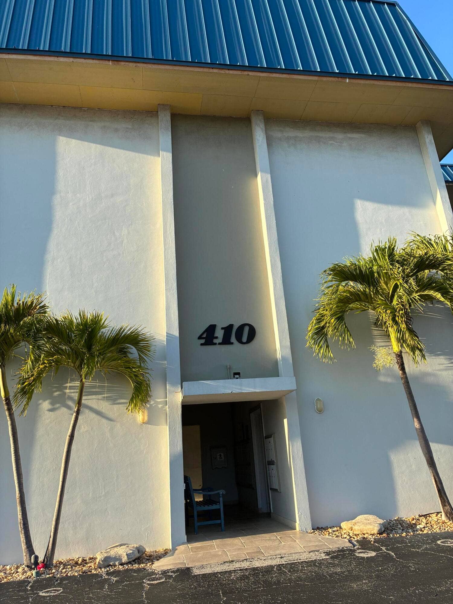 410 Wilma Circle, Riviera Beach, FL 33404 IMG_2307