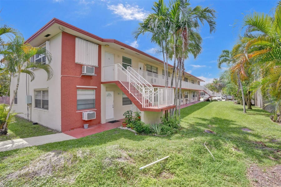 Property photo for 2915 Plunkett Street, #5d, Hollywood, FL