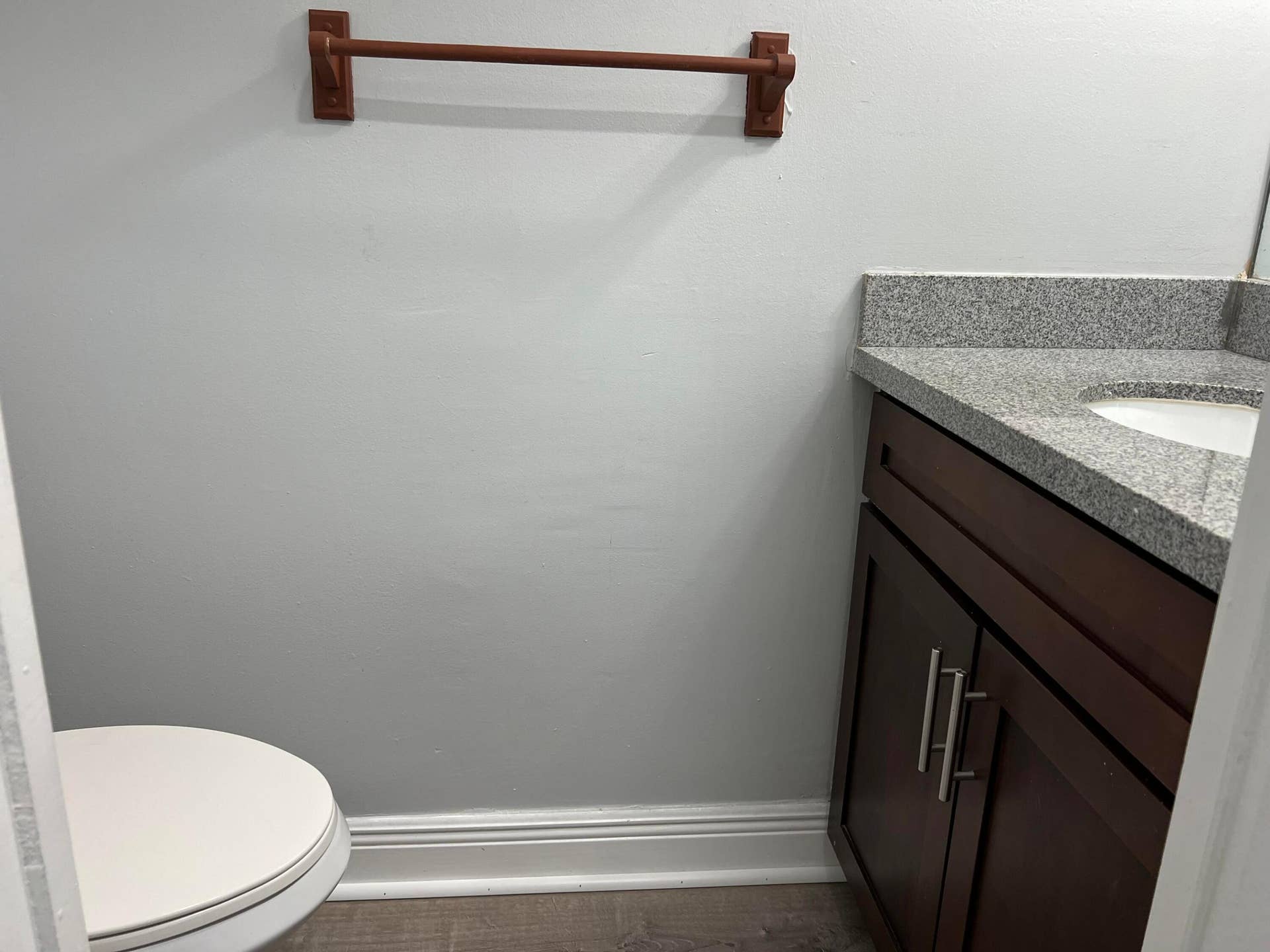 half bath 8244