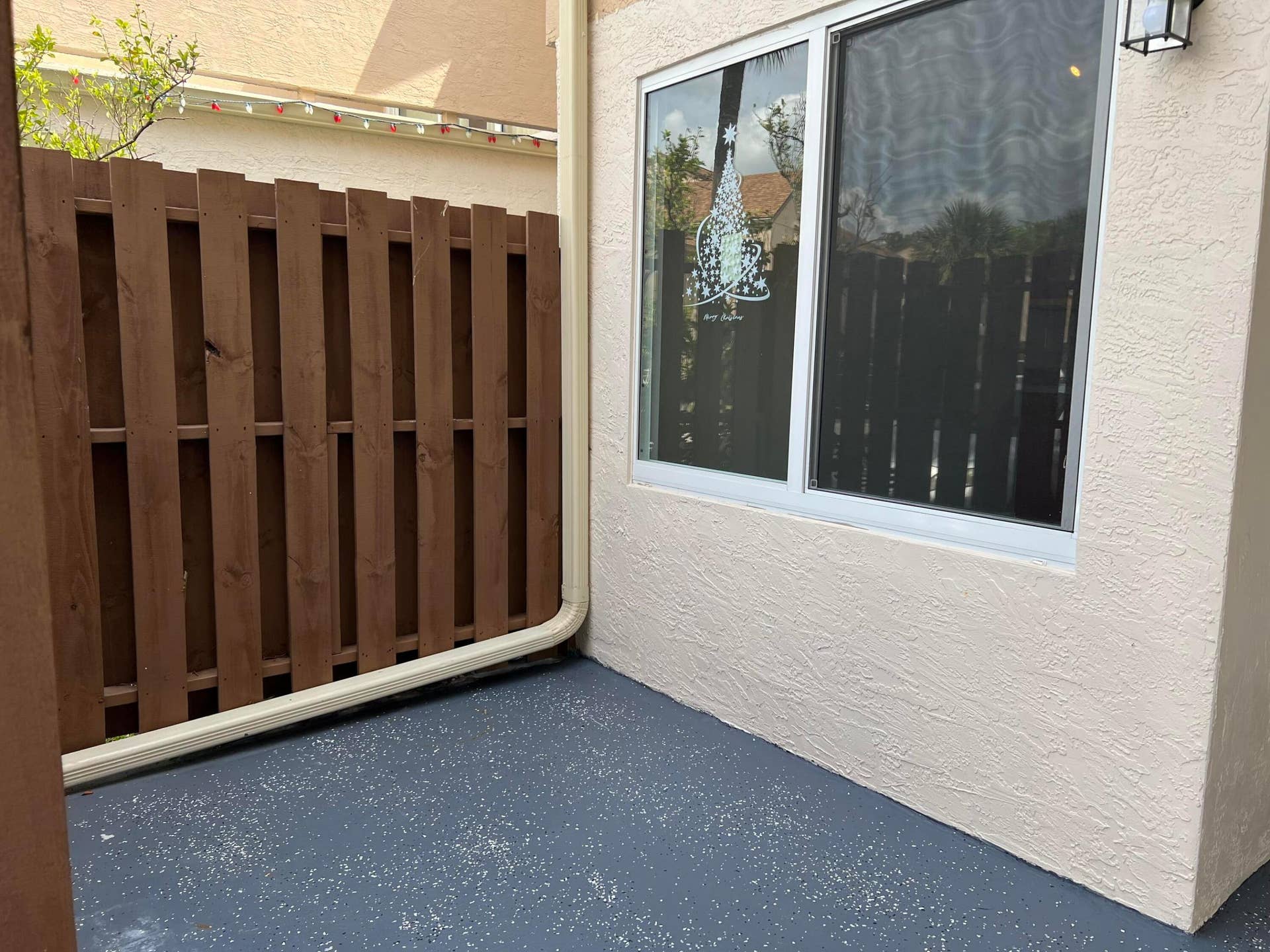 front porch 8244