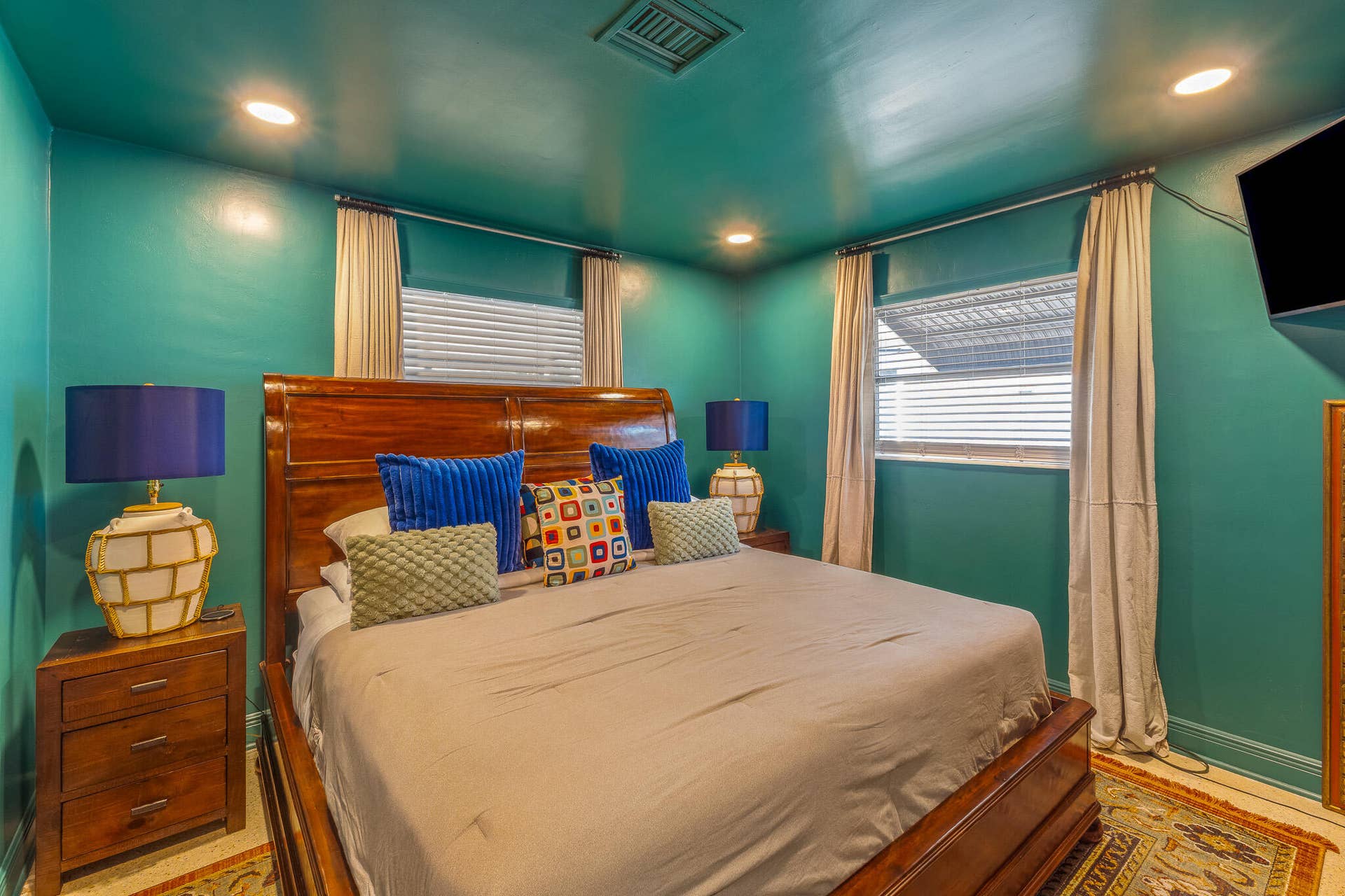 2816 NE 9th Terrace, Wilton Manors, FL 33334 2816 NE 9 Terrace (16 of 26)