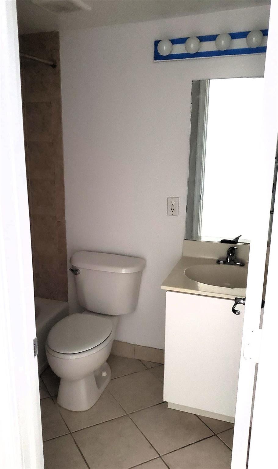 2660 NE 8th Avenue, #302, Wilton Manors, FL 33334 Photo 13