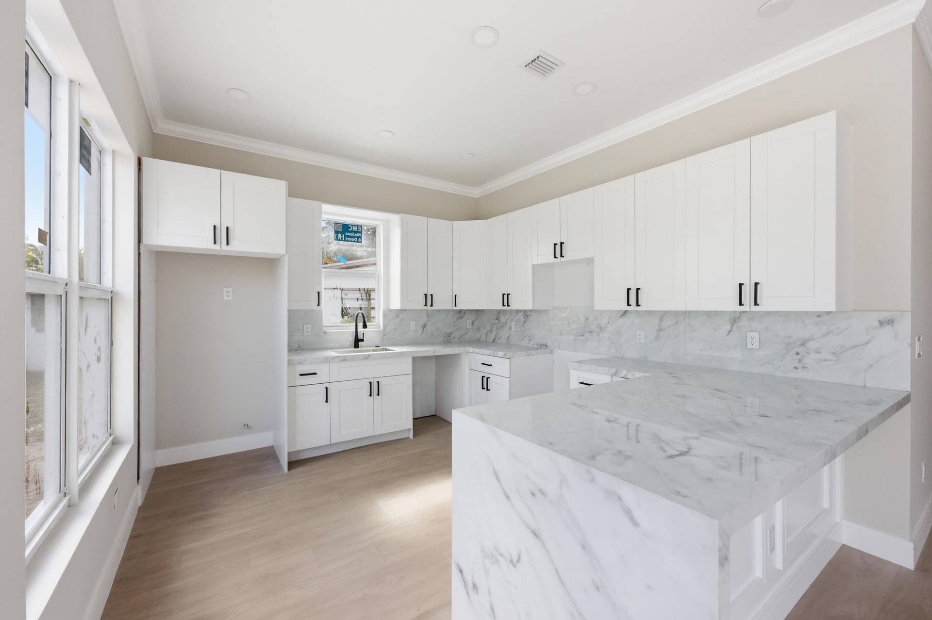 1705 NW 15th Street, Fort Lauderdale, FL 33311 _jjl3549