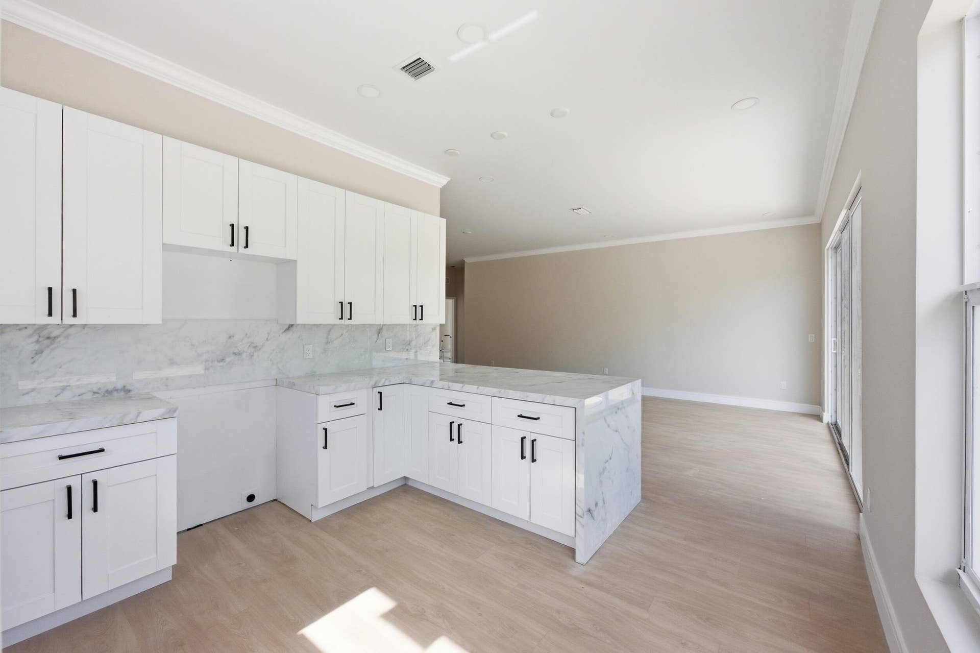 1705 NW 15th Street, Fort Lauderdale, FL 33311 _jjl3559
