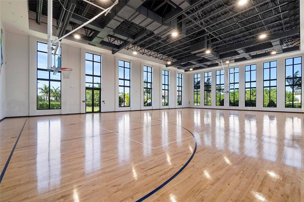 Cascata Indoor Basketball