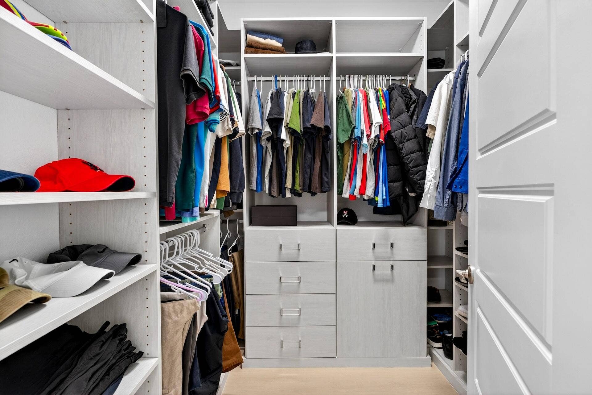 PRIMARY CLOSET-2