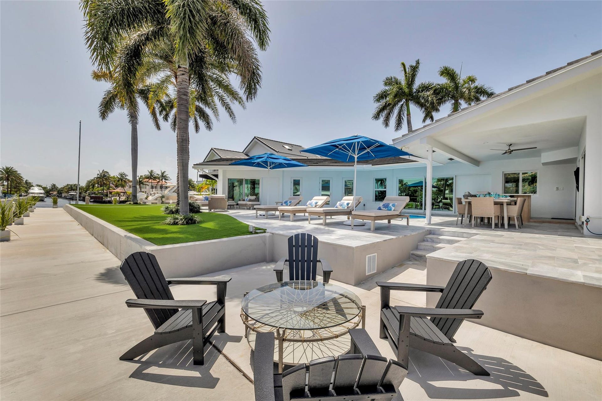 150ft Dockage with multiple sitting and lounging areas.