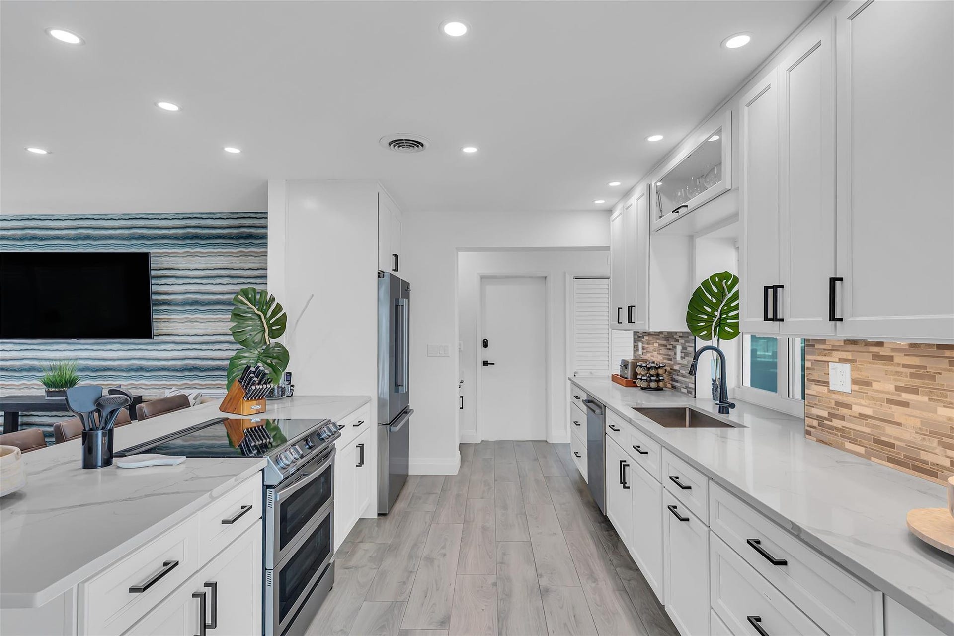 Chef's kitchen