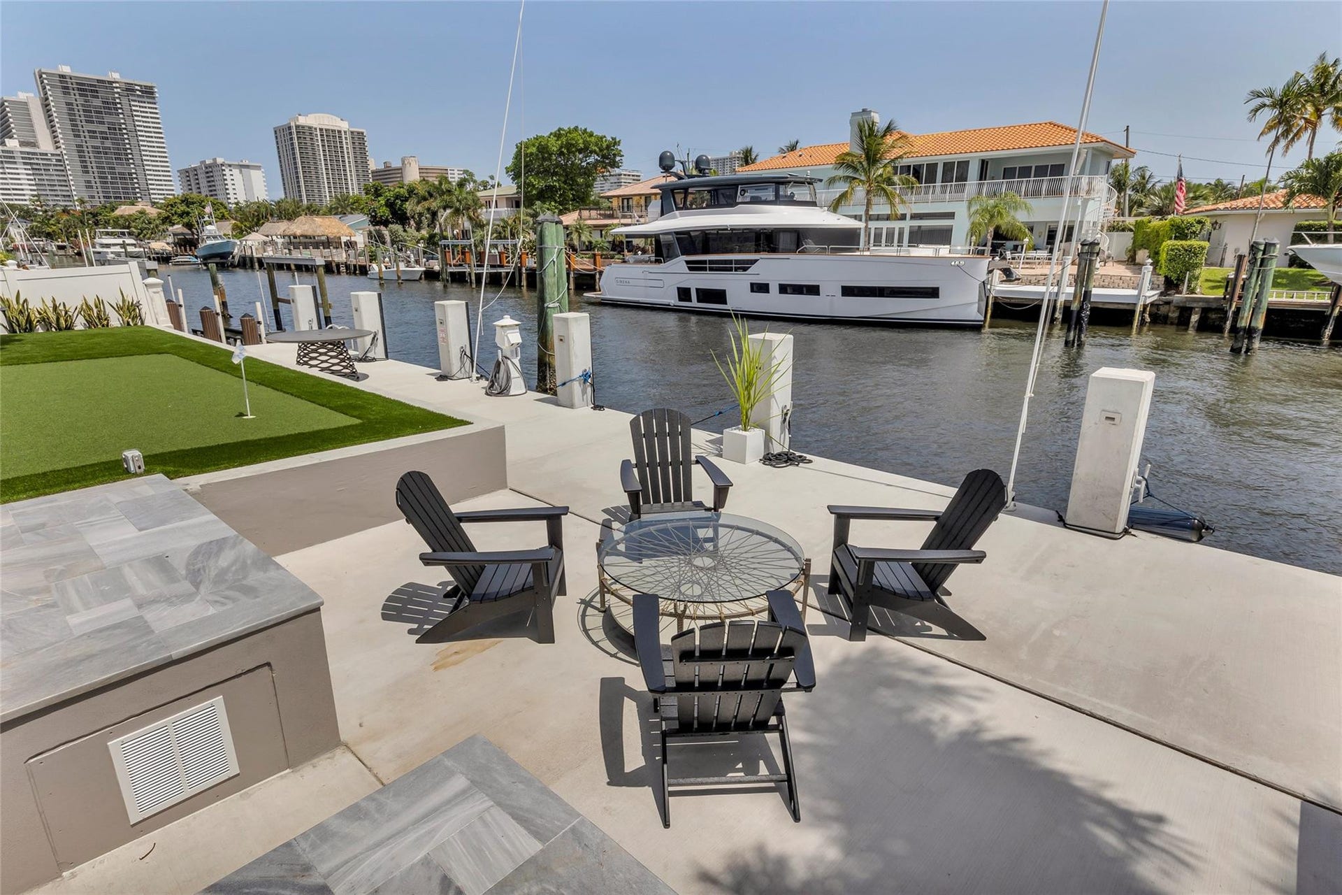150ft Dockage with multiple sitting and lounging areas.
