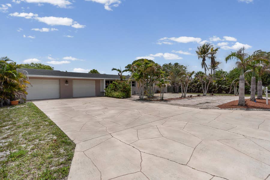 Property photo for 18989 SE Hillcrest Drive, Jupiter, FL