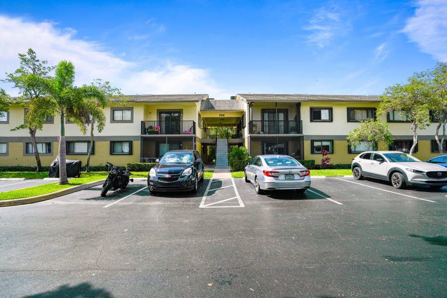 Property photo for 588 Trace Circle, #102, Deerfield Beach, FL