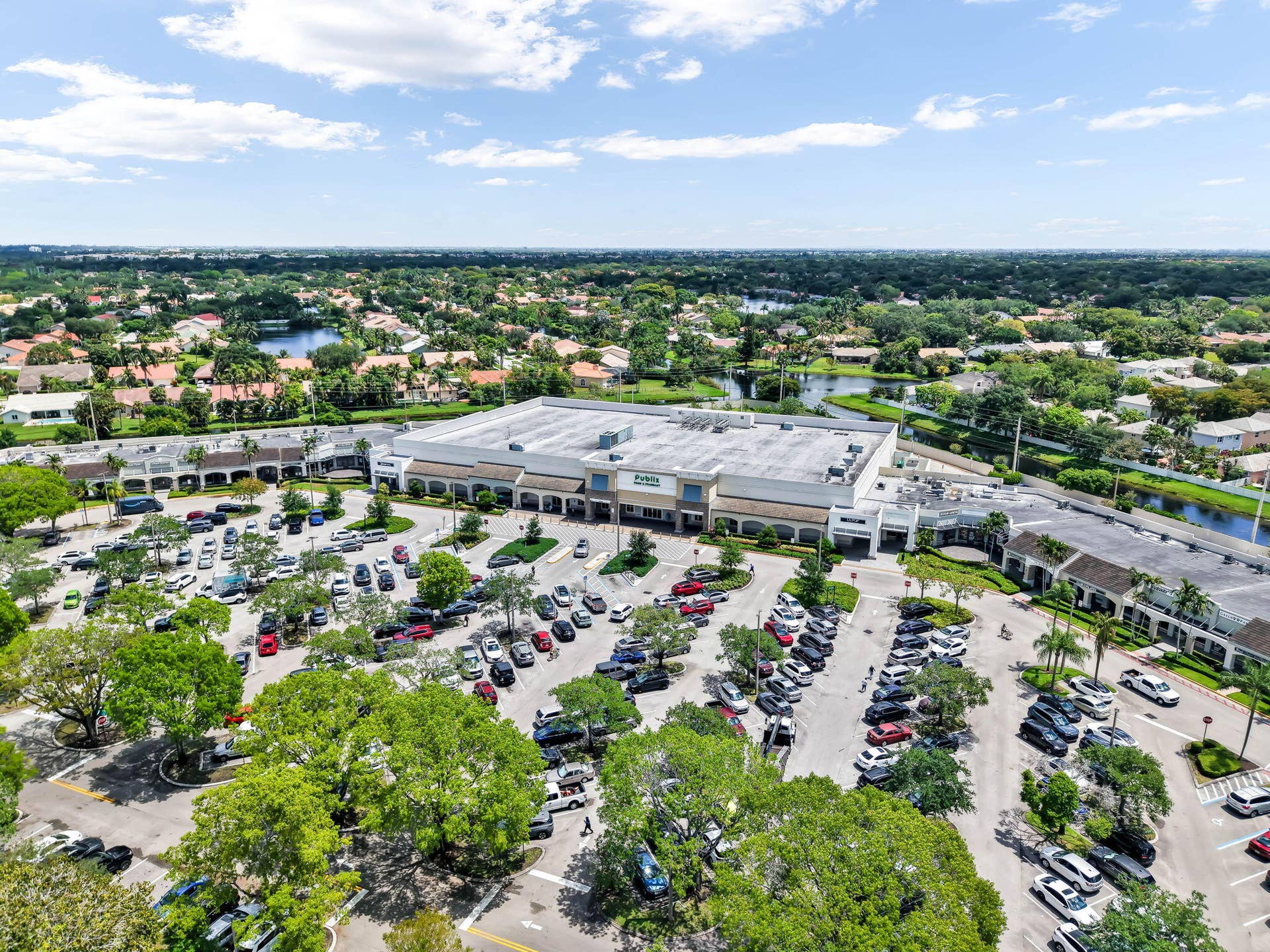9204 NW 9th Court, Plantation, FL 33324 2-web-or-mls-DJI_20260514120829_0149_D