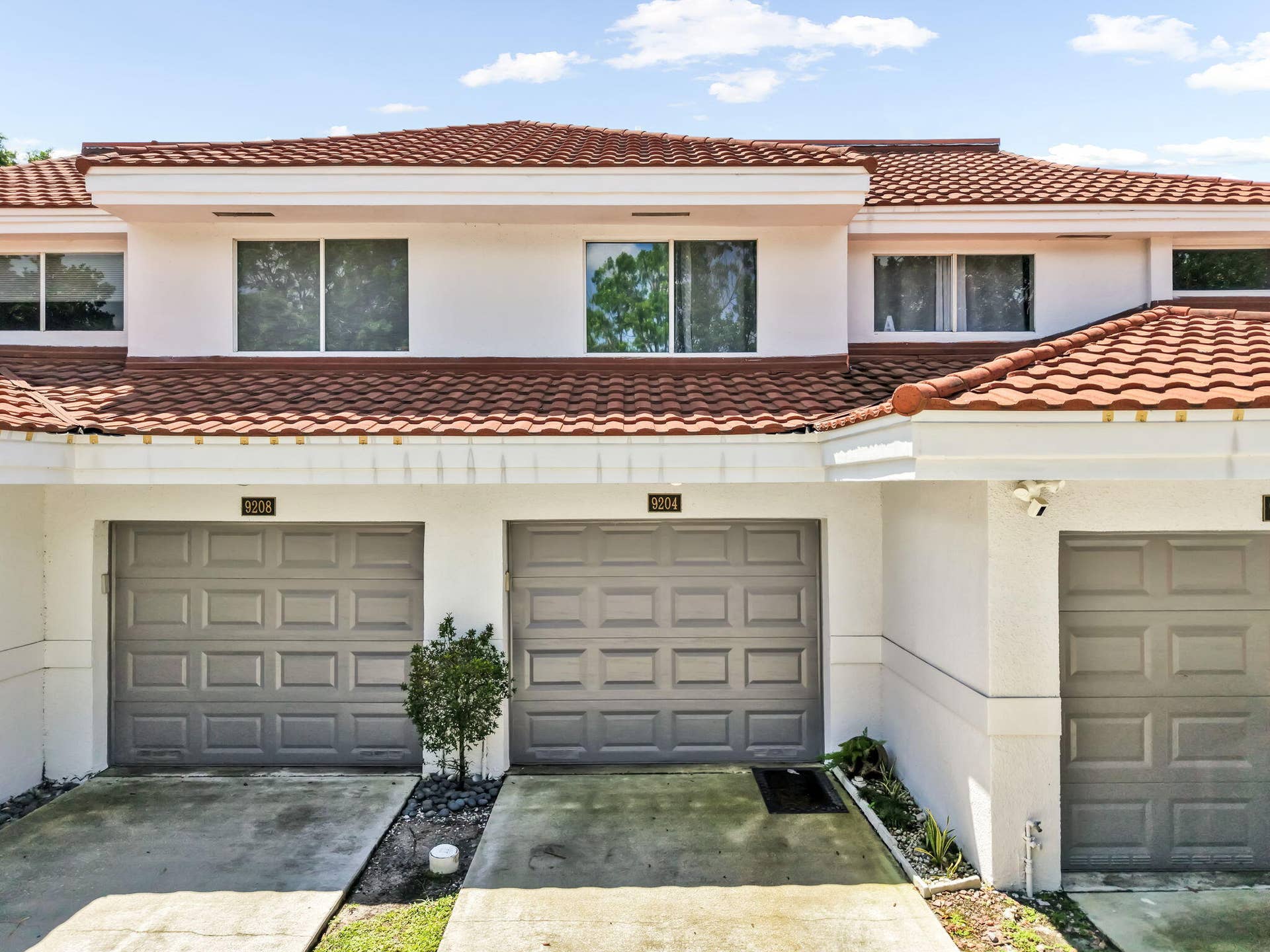 9204 NW 9th Court, Plantation, FL 33324 37-web-or-mls-DJI_20260514111459_0143_D