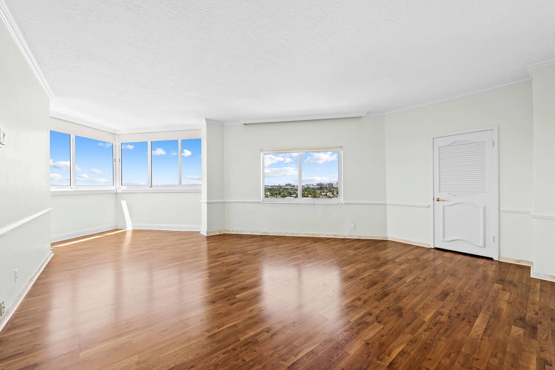 large and spacious master suite