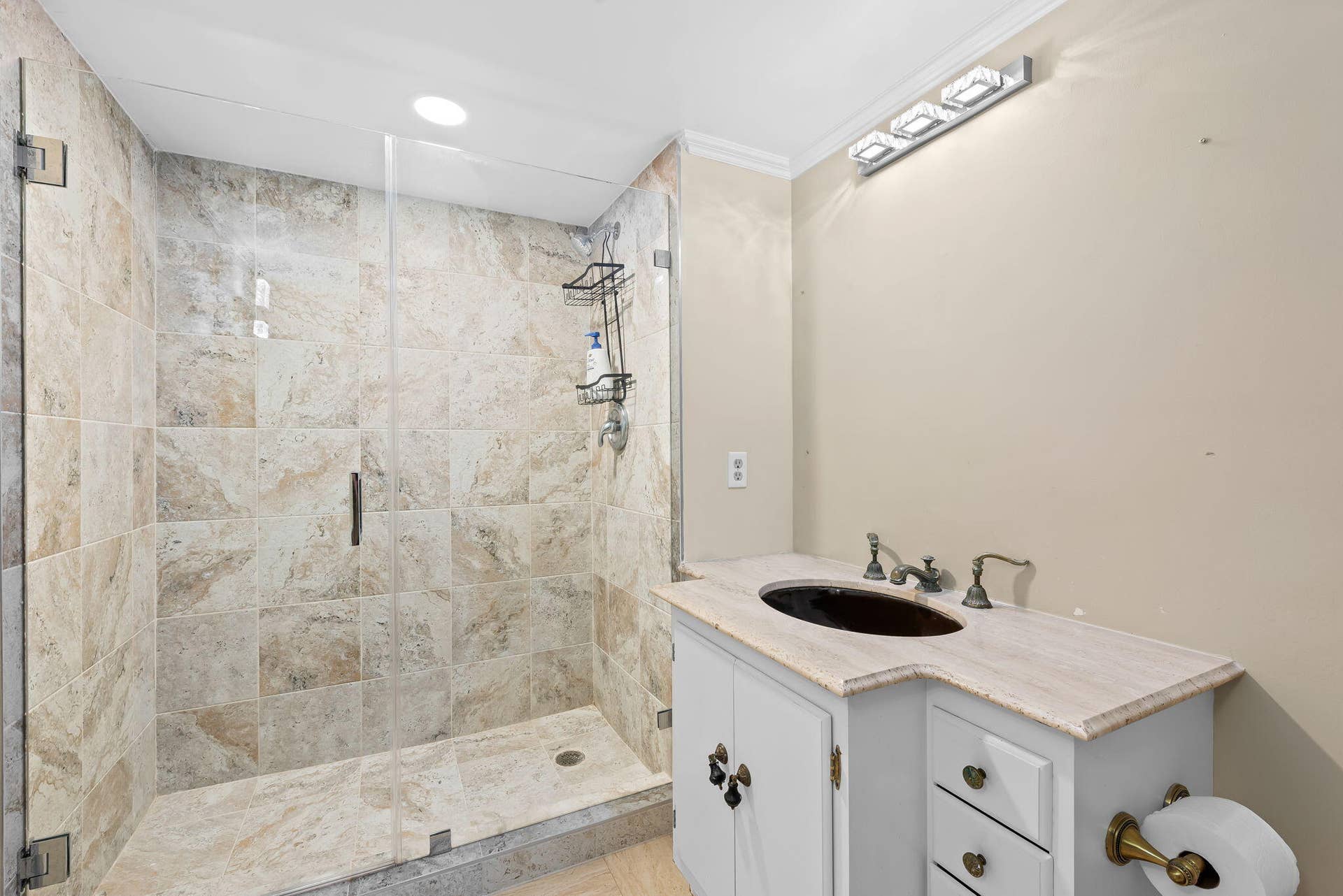 Bathroom of second master suite