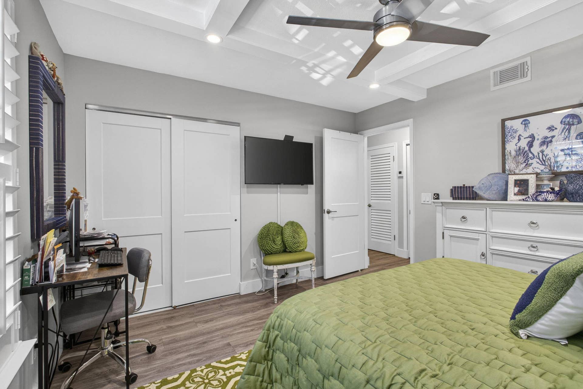 guest bedroom