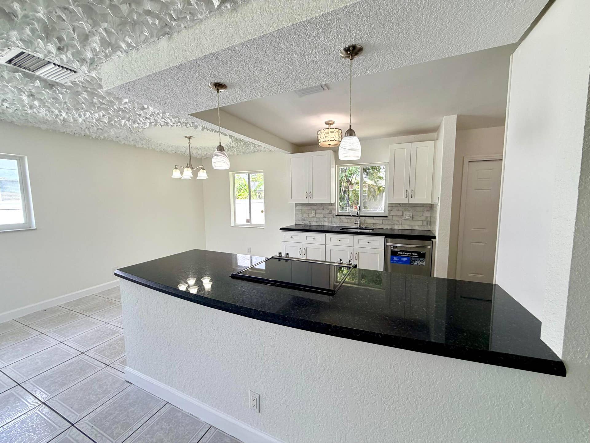 2811 NW 8th Street, Pompano Beach, FL 33069 IMG_1578