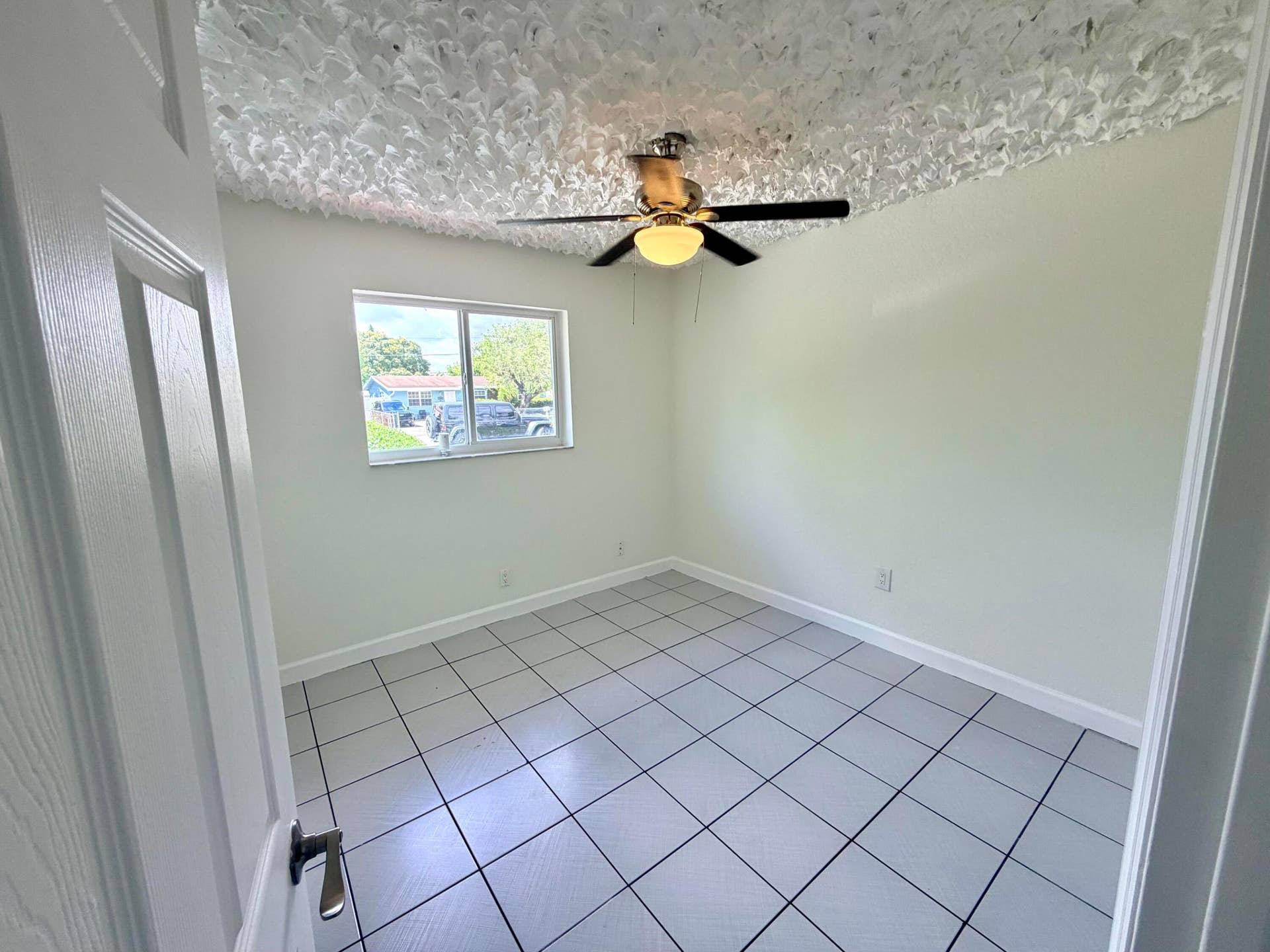 2811 NW 8th Street, Pompano Beach, FL 33069 IMG_1583
