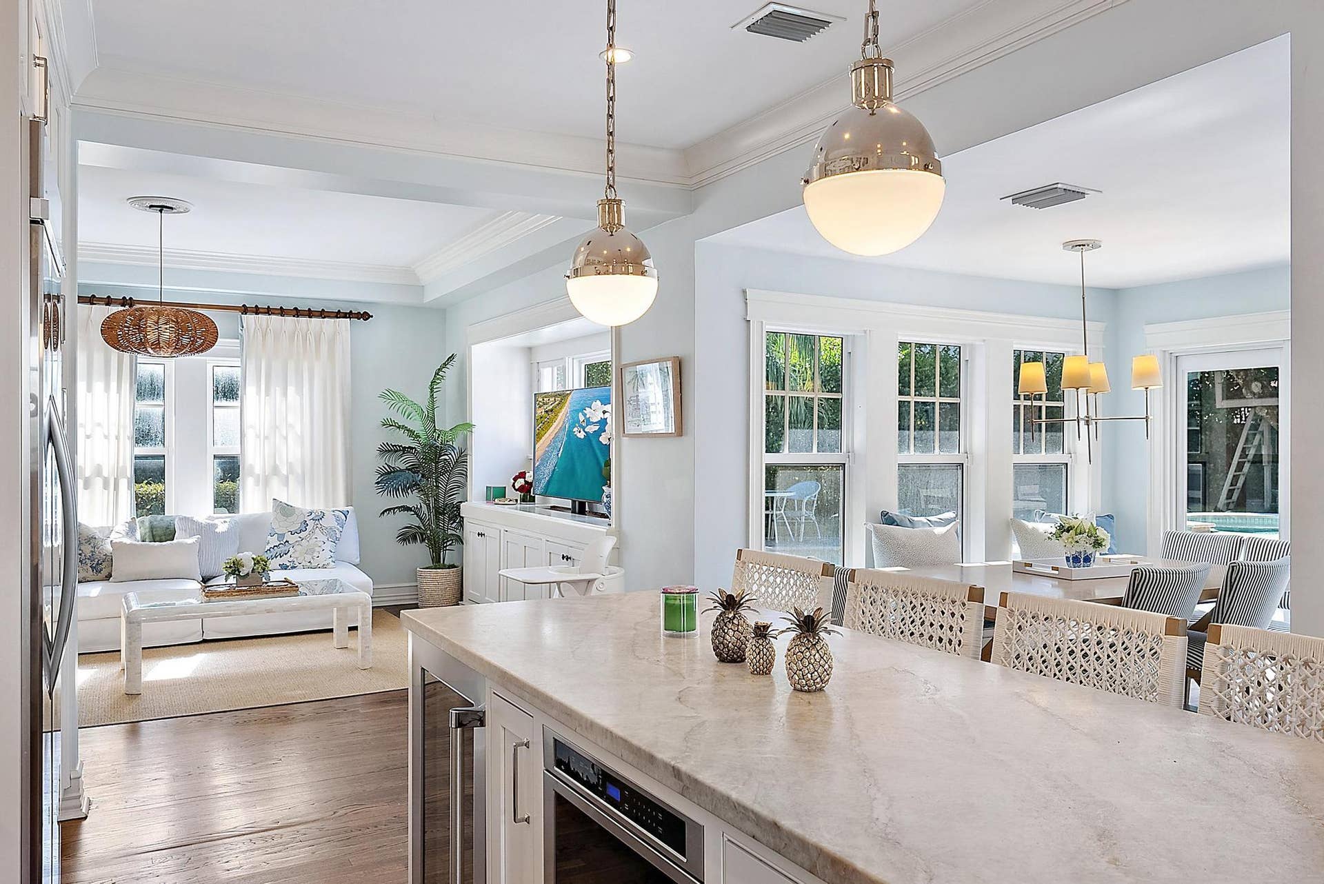 3109 Washington Road, West Palm Beach, FL 33405 Kitchen