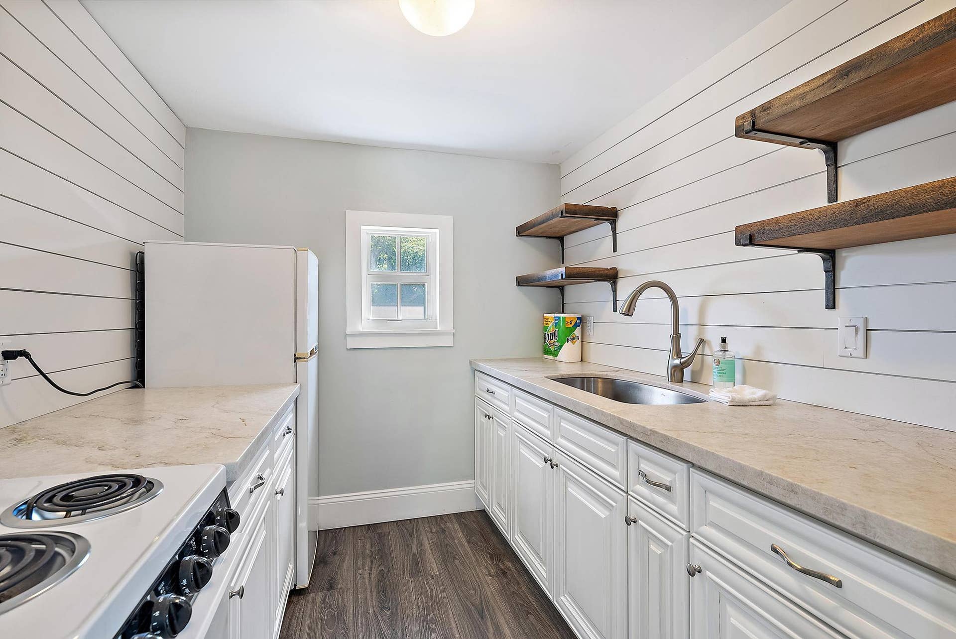 3109 Washington Road, West Palm Beach, FL 33405 Apt Kitchen
