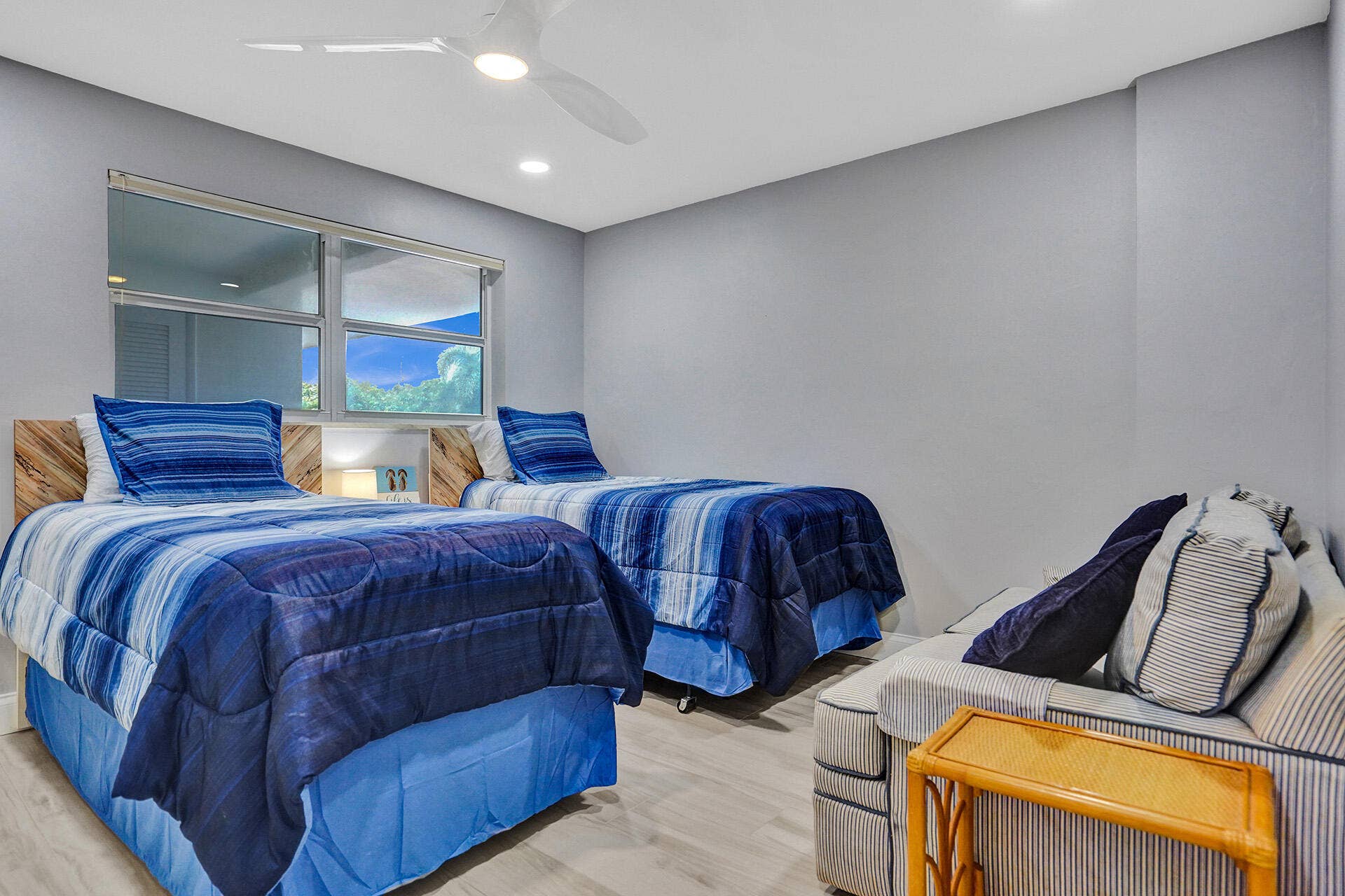 1169 Hillsboro, #203, Hillsboro Beach, Hillsboro Beach, FL 33062 ROY01772