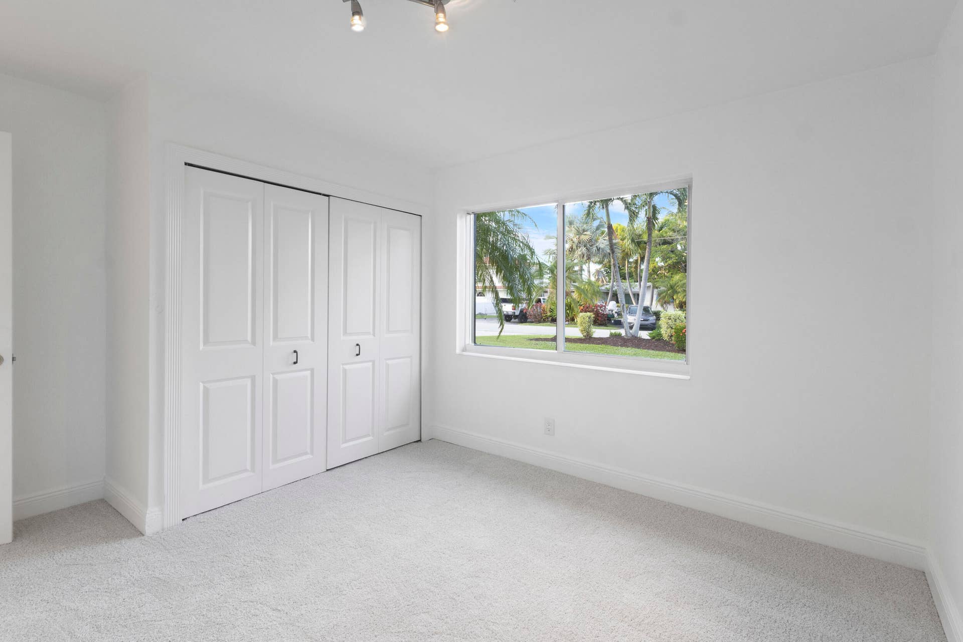 2940 NE 18th Street, Pompano Beach, FL 33062 10_img_0859