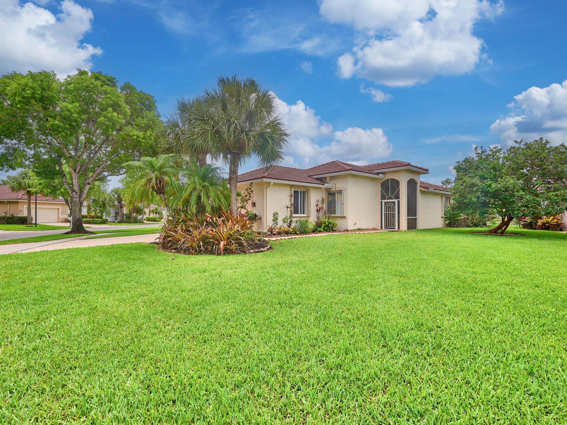 2649 Clipper Circle, West Palm Beach, FL 33411 Front