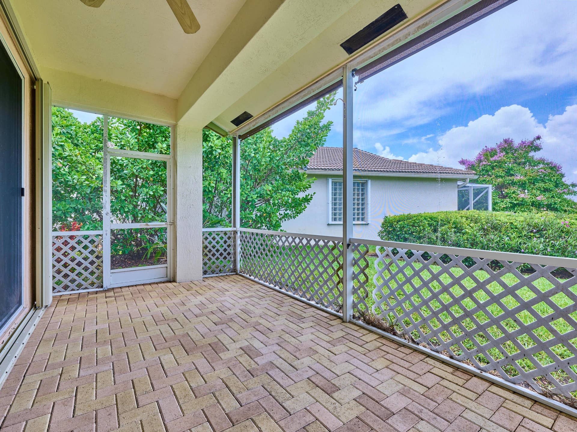 2649 Clipper Circle, West Palm Beach, FL 33411 Screened patio