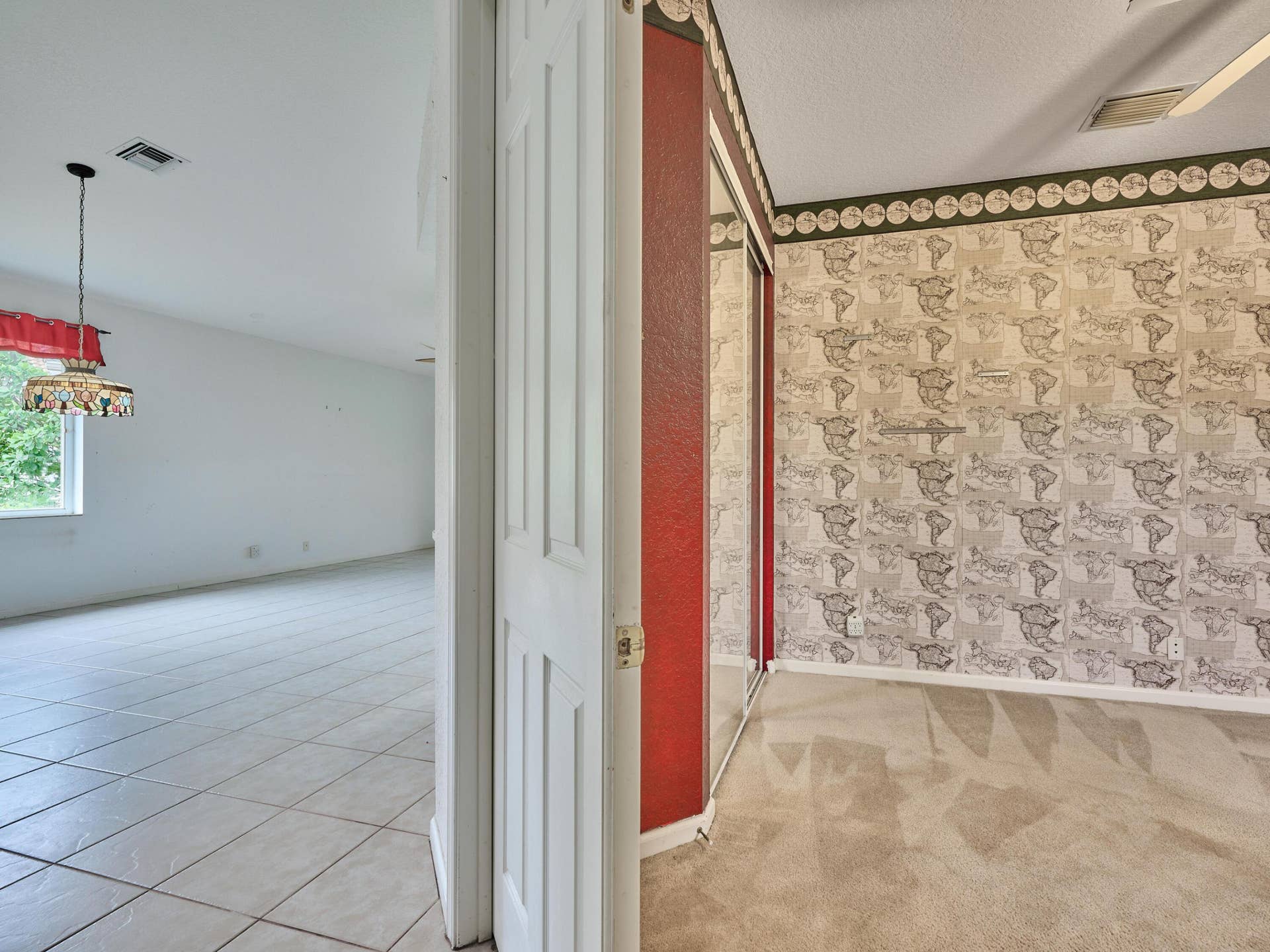 2649 Clipper Circle, West Palm Beach, FL 33411 Opens to great room