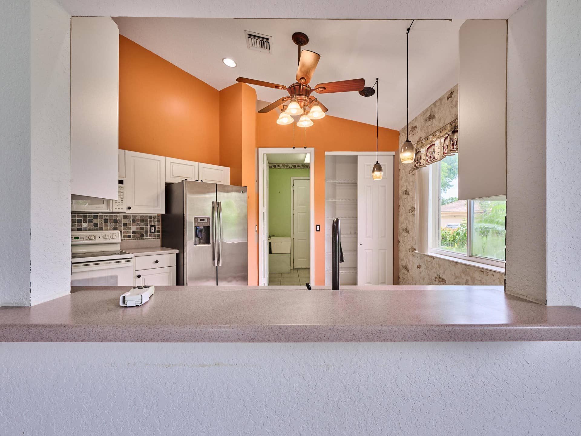 2649 Clipper Circle, West Palm Beach, FL 33411 Kitchen Pass thru window