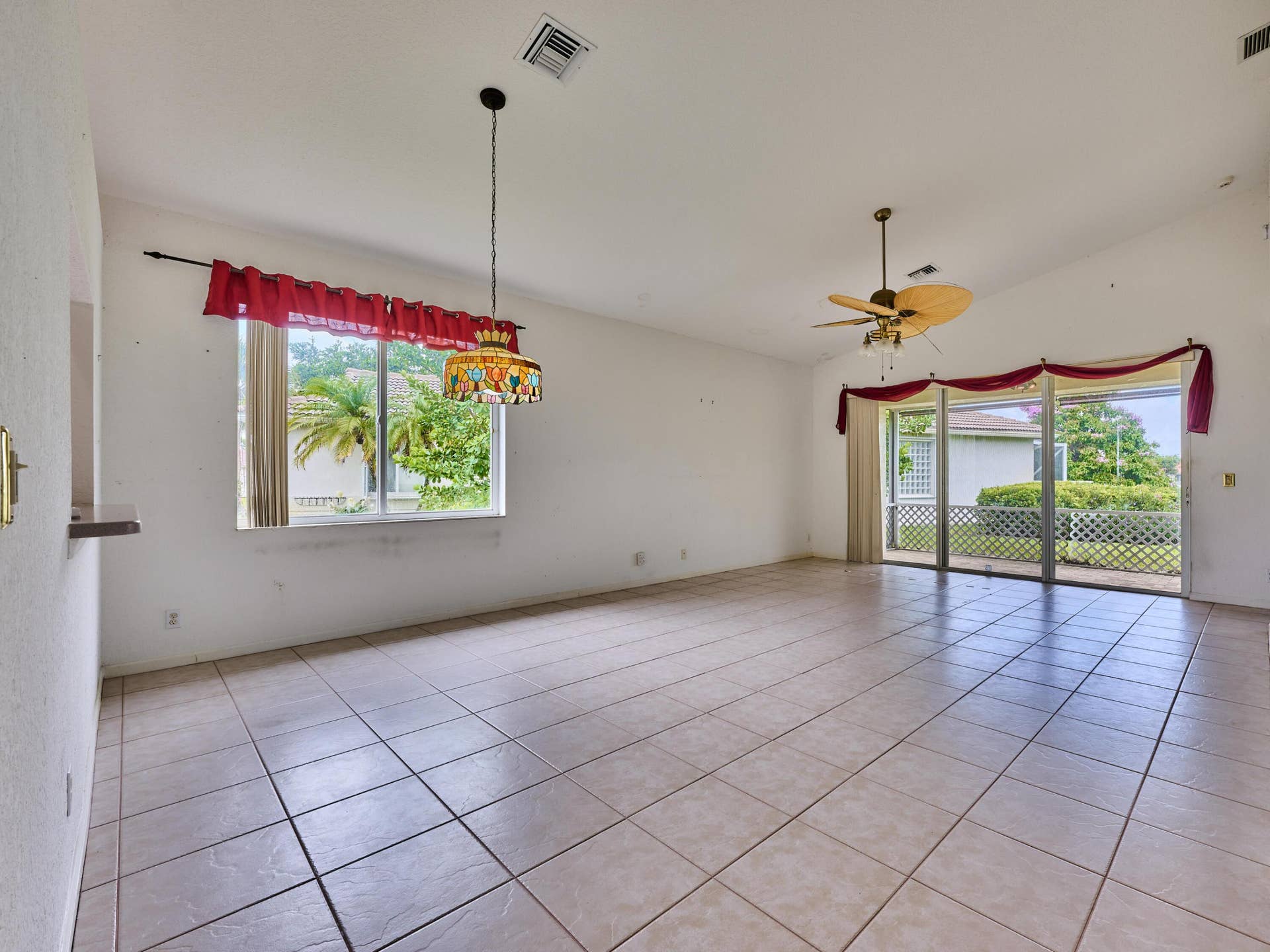 2649 Clipper Circle, West Palm Beach, FL 33411 Dining & Great room