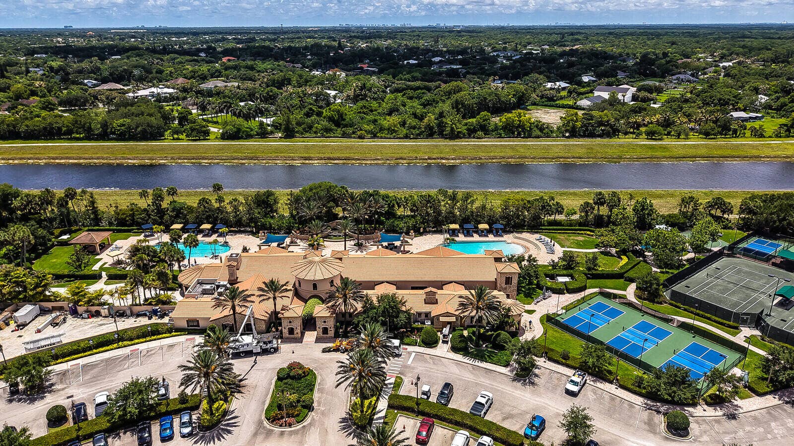 99 Tresana Boulevard, #1, Jupiter, FL 33478 Club