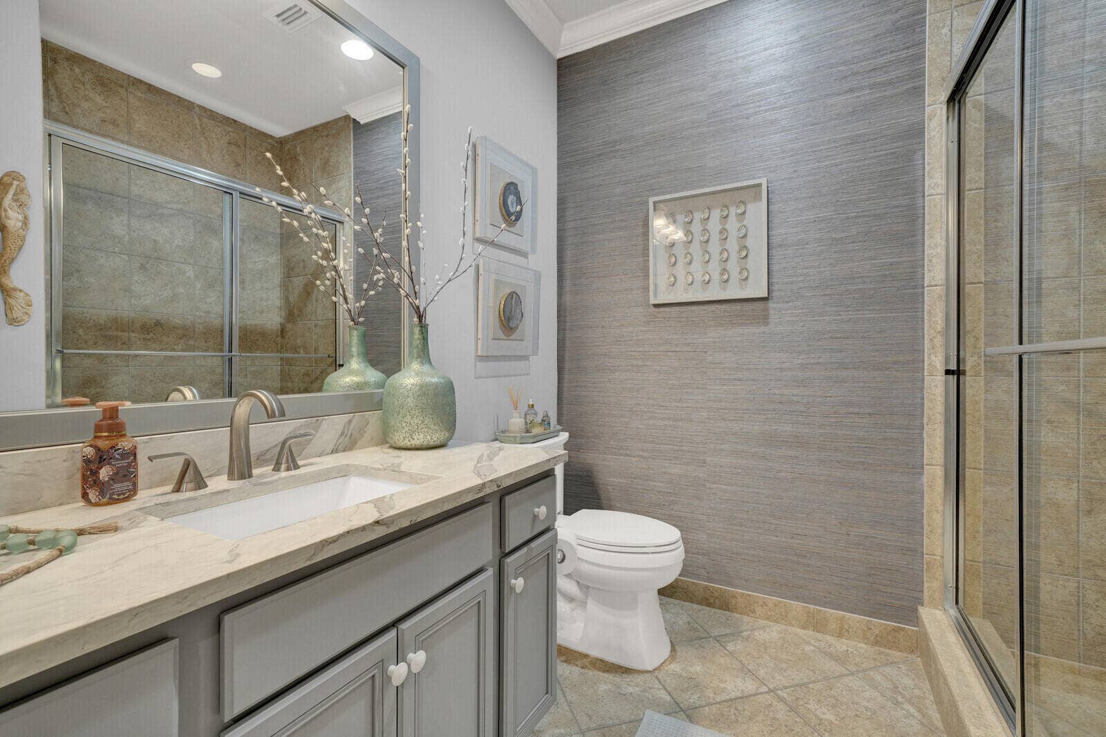 99 Tresana Boulevard, #1, Jupiter, FL 33478 Bathroom 2