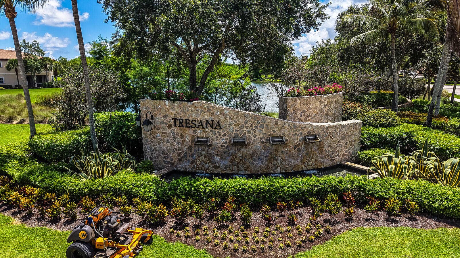 99 Tresana Boulevard, #1, Jupiter, FL 33478 Tresana Entry