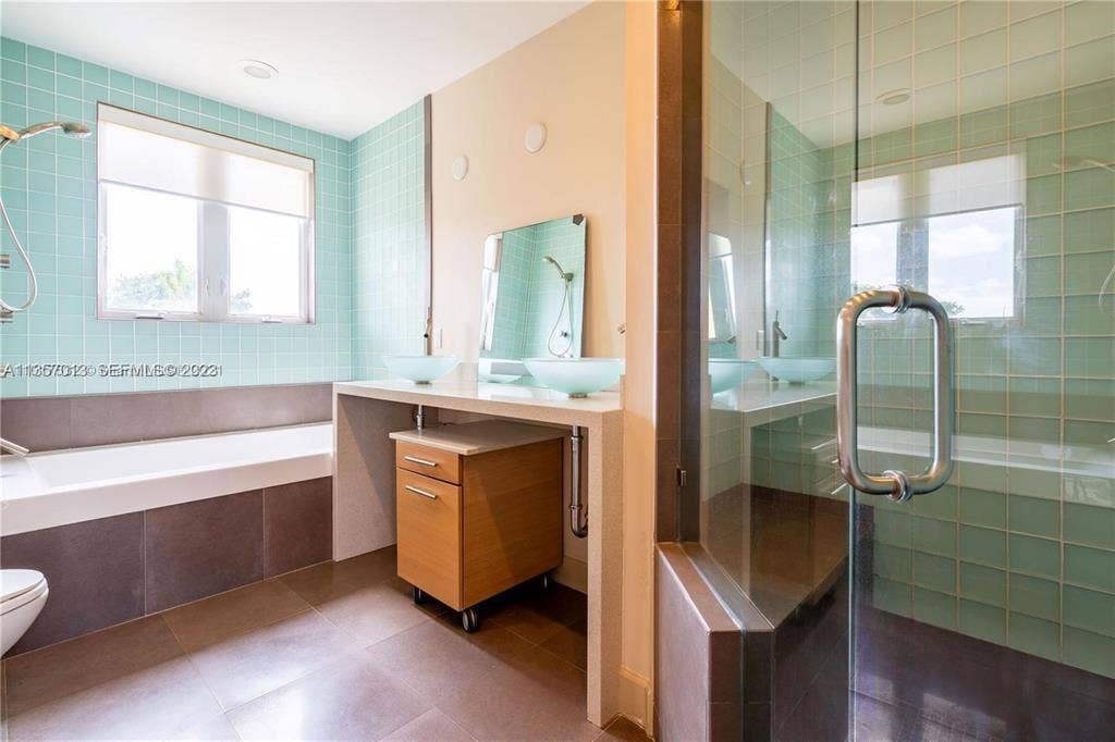 3121 NE 26th Street, Fort Lauderdale, Fort Lauderdale, FL 33305 GetMedia-17.ashx
