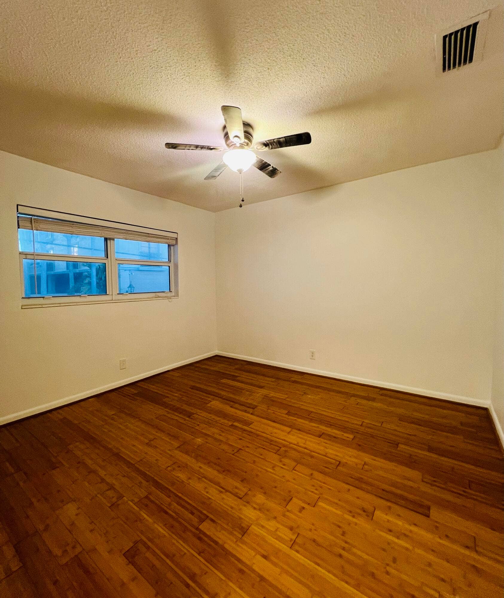2404 NE 33rd Avenue, #12, Fort Lauderdale, Fort Lauderdale, FL 33305 IMG_3179