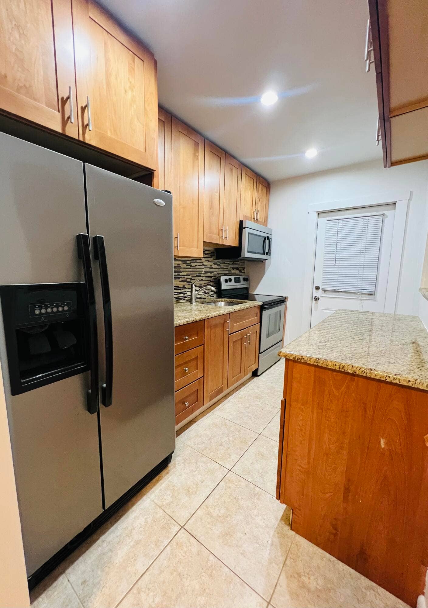 2404 NE 33rd Avenue, #12, Fort Lauderdale, Fort Lauderdale, FL 33305 IMG_3173